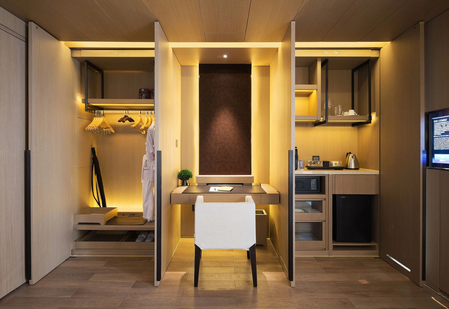 The East Hotel Hangzhou