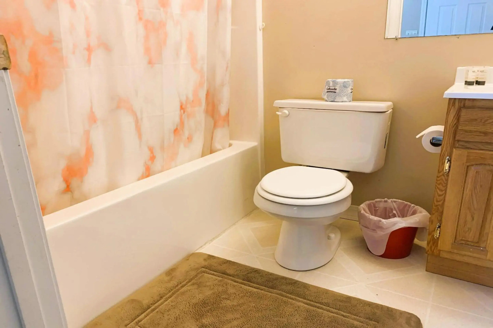 Love Hotels St John River by OYO at Fort Kent ME