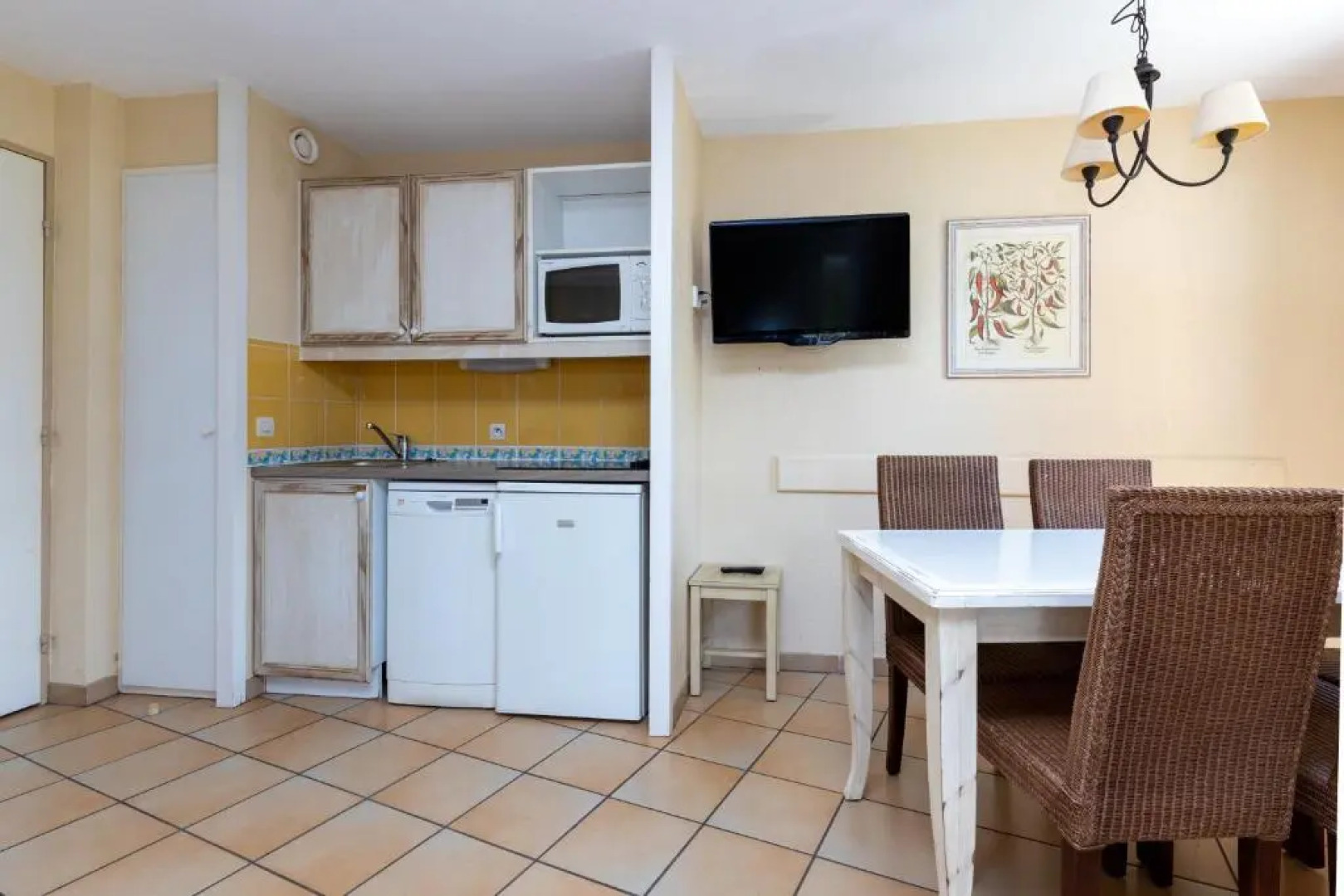 Le Gouic Joli Appartement Piscine