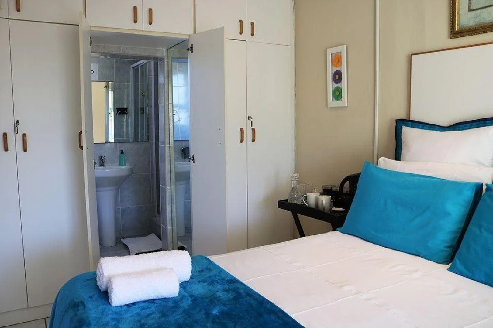 Mountainia Inn Self Catering