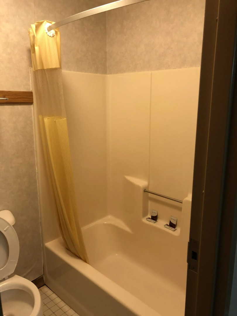 Denison Inn & Suites