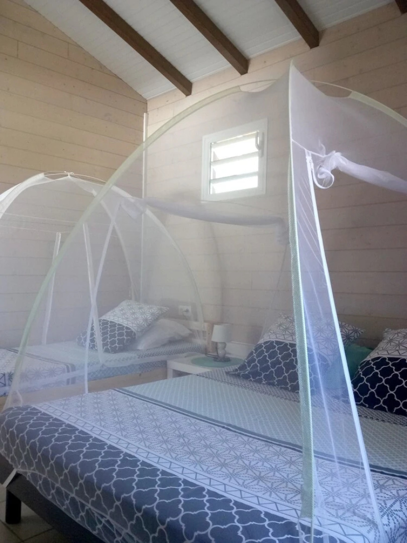 Bungalow With 2 Bedrooms in Bouillante, With Wonderful sea View, Enclo