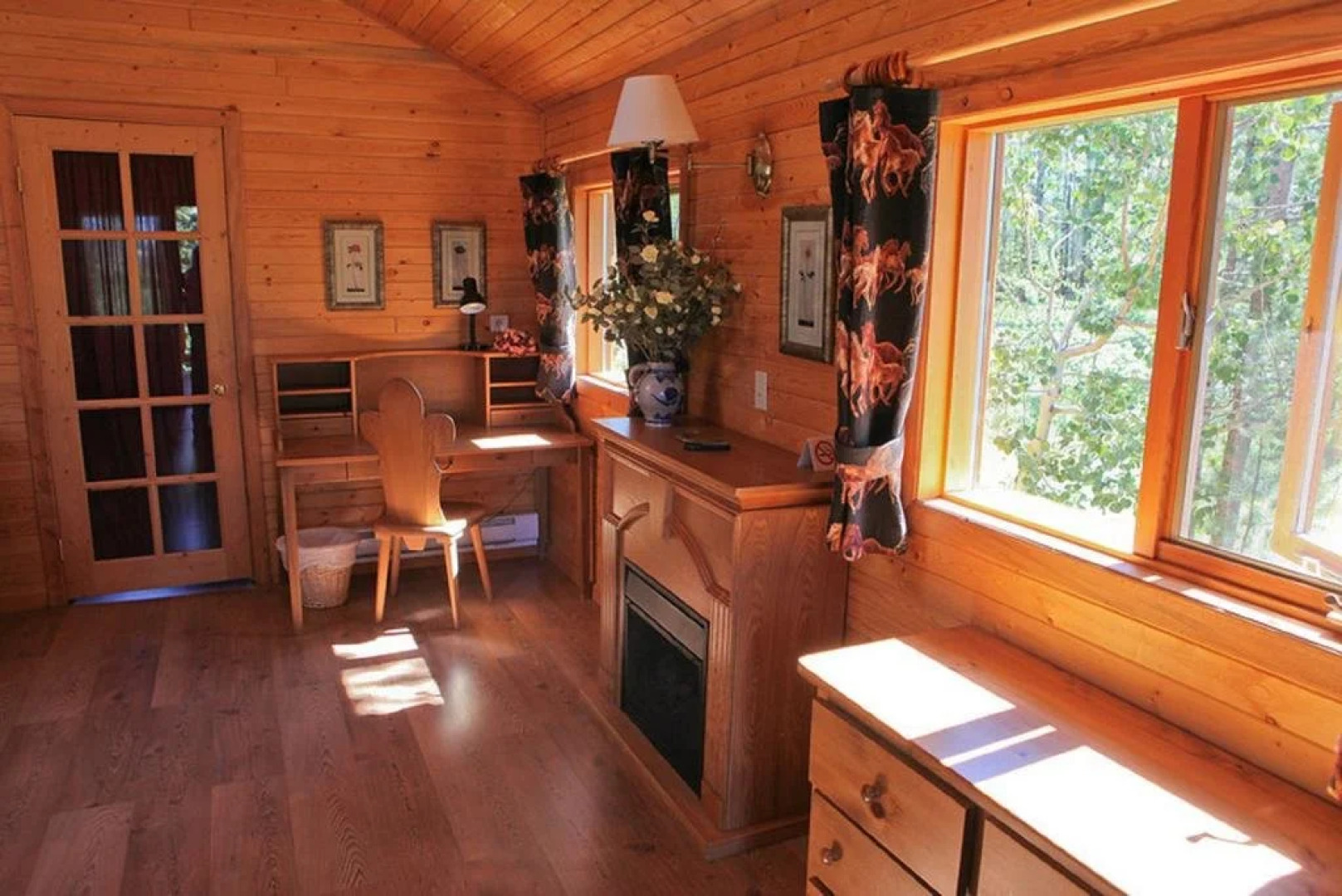 Big Creek Lodge - Working Guest Ranch