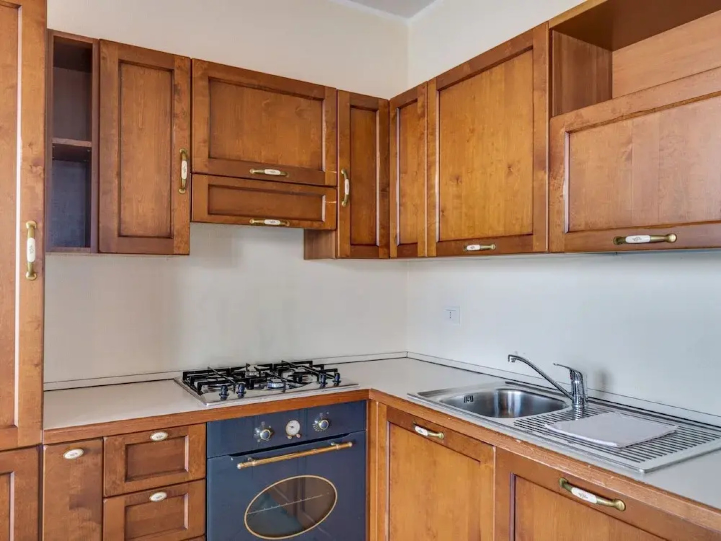 Residential Complex With Panoramic Views and Pool