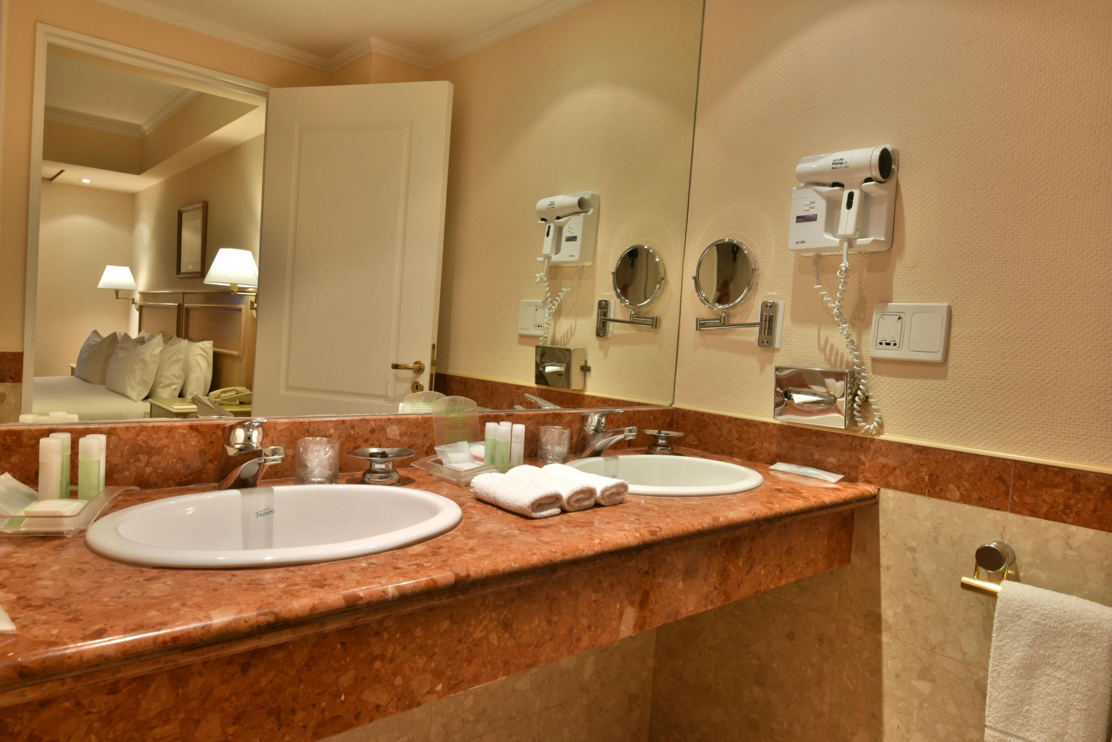 Holiday Inn Córdoba by IHG