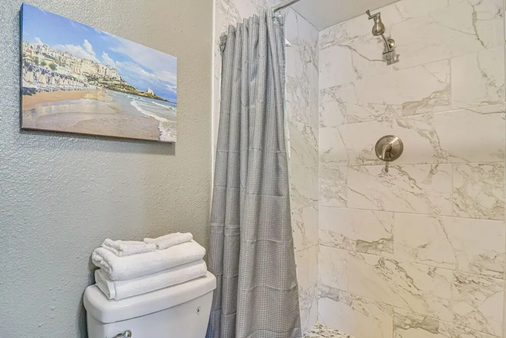 6 Mi to Busch Gardens: Family & Pet Friendly Home