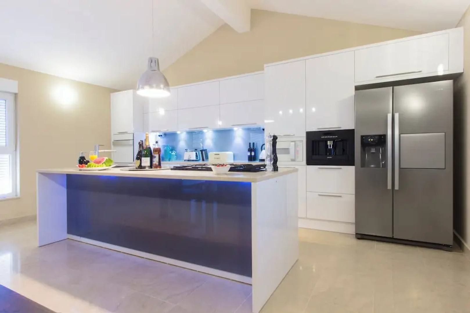 Luxury at Villa Cama - Your Dream Vacation Rental!