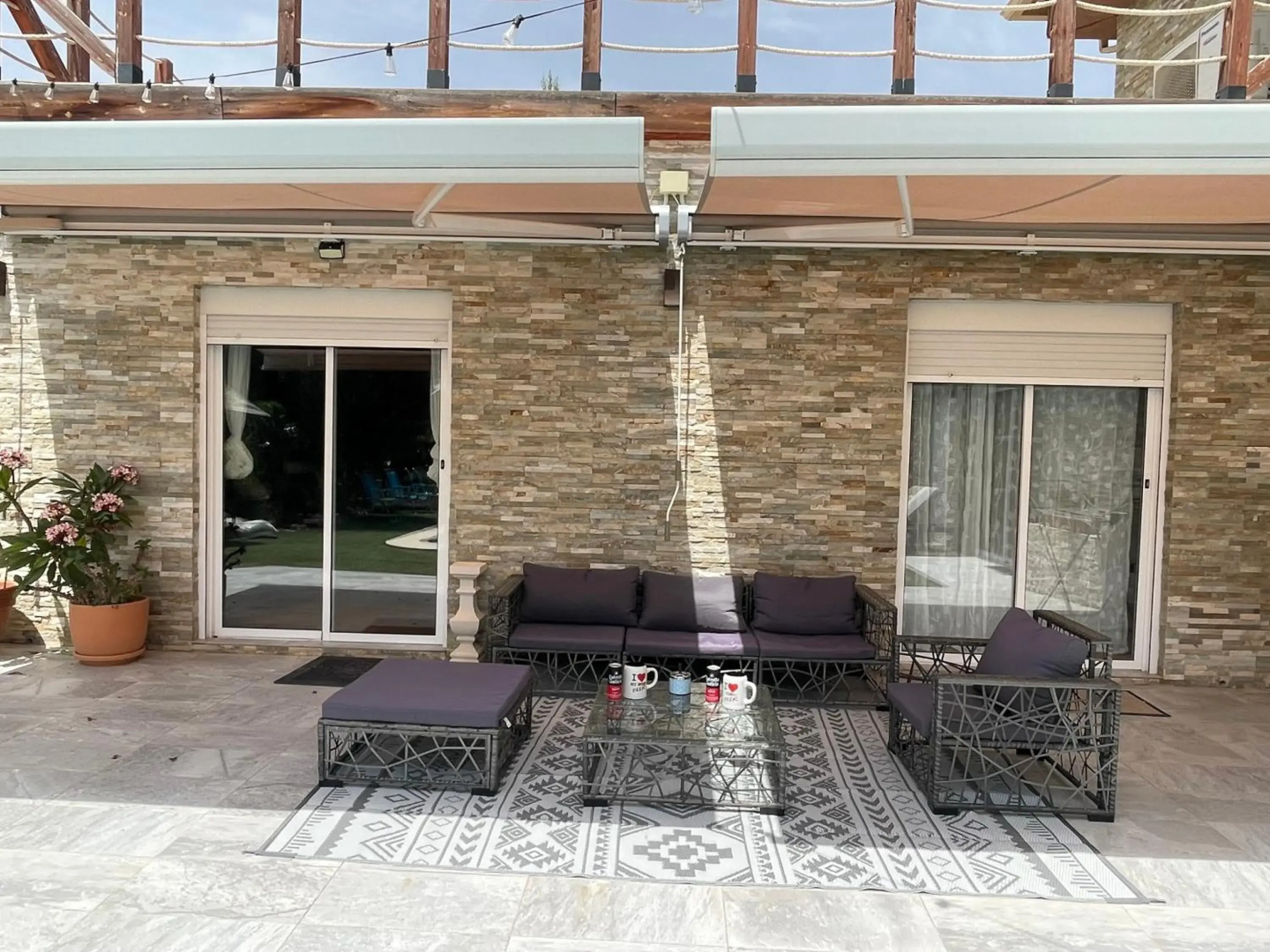 Habitación cama de matrimonio con baño privado