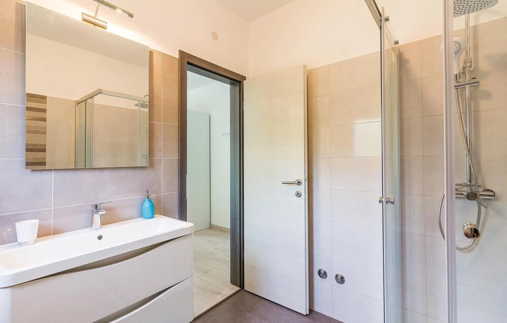 Beautiful Home in Cetinici With Wifi and 3 Bedrooms