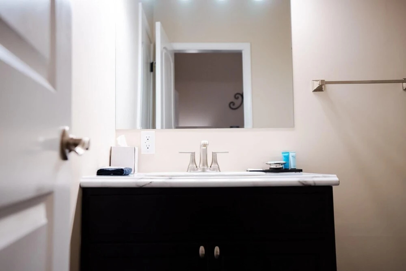 1 Bedroom Lake View Villa - Unit 406