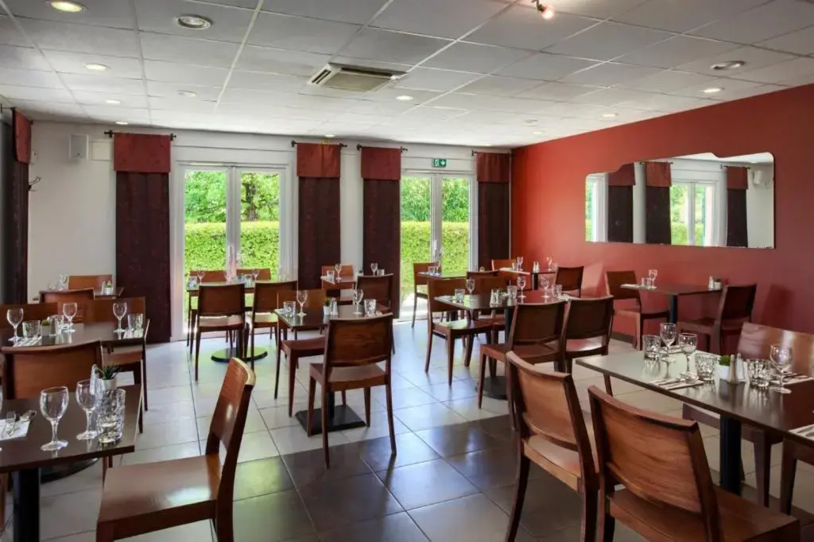 Hôtel Kyriad Libourne - Saint Emilion