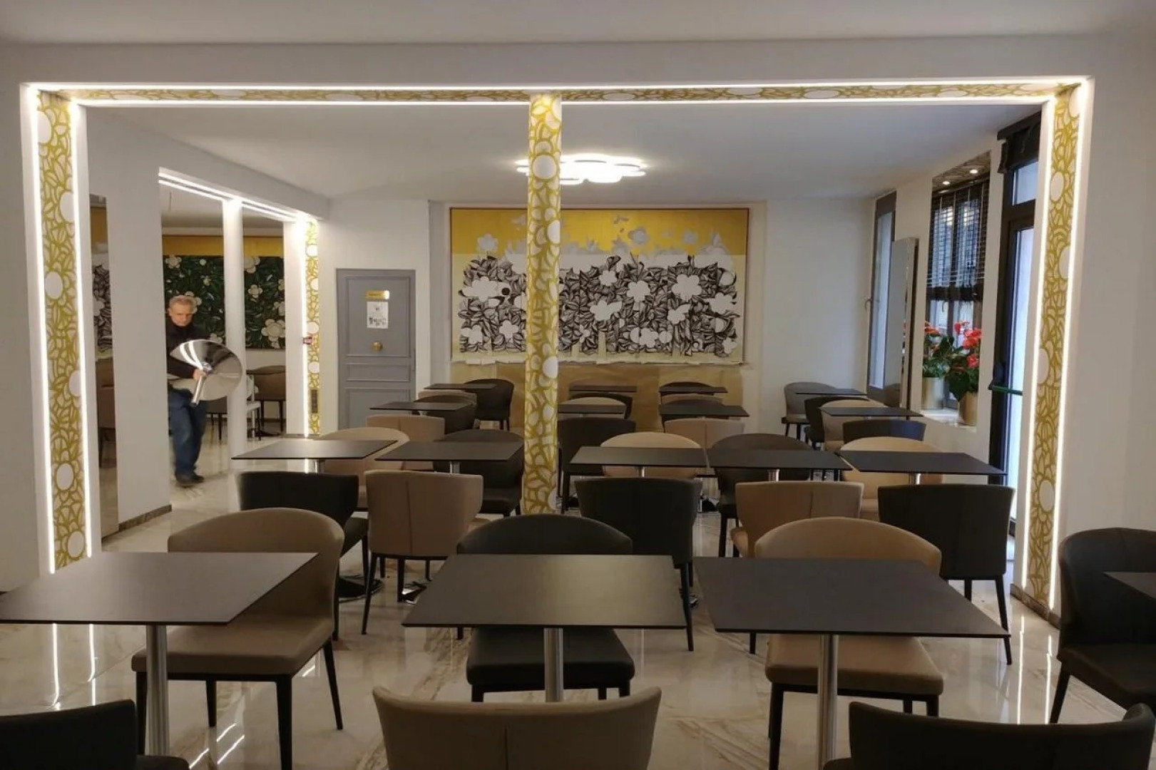 Отель Aida Opera