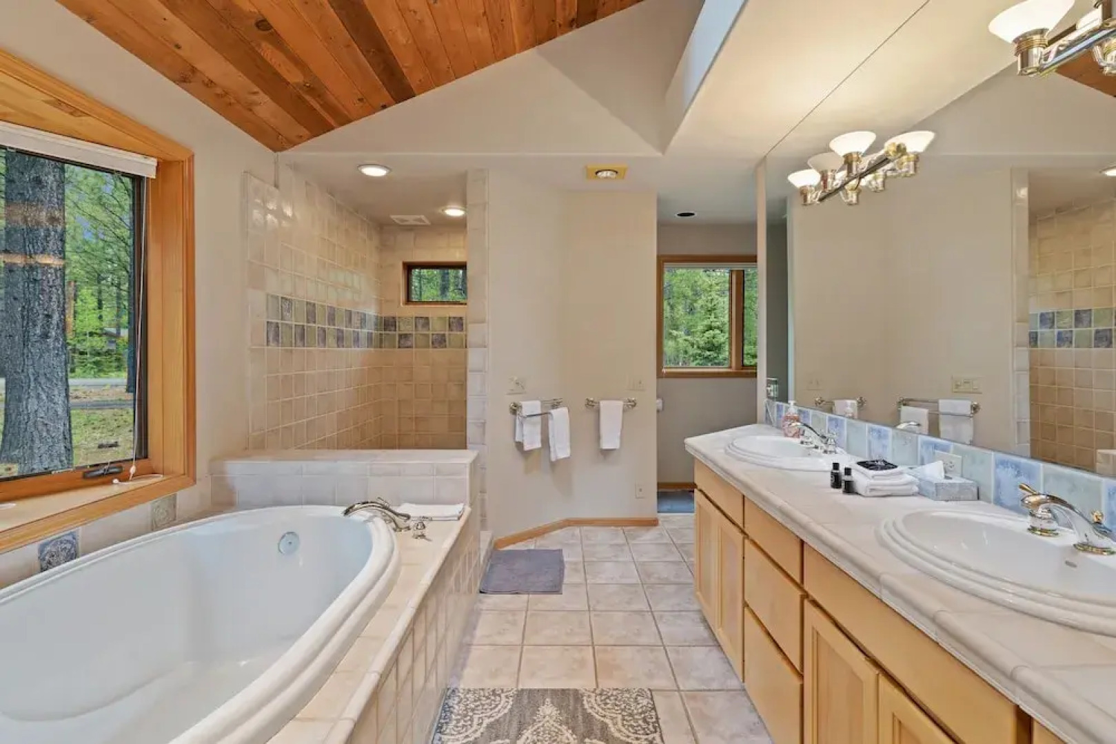 Glaze Meadow 376 3 Bedroom Home by RedAwning