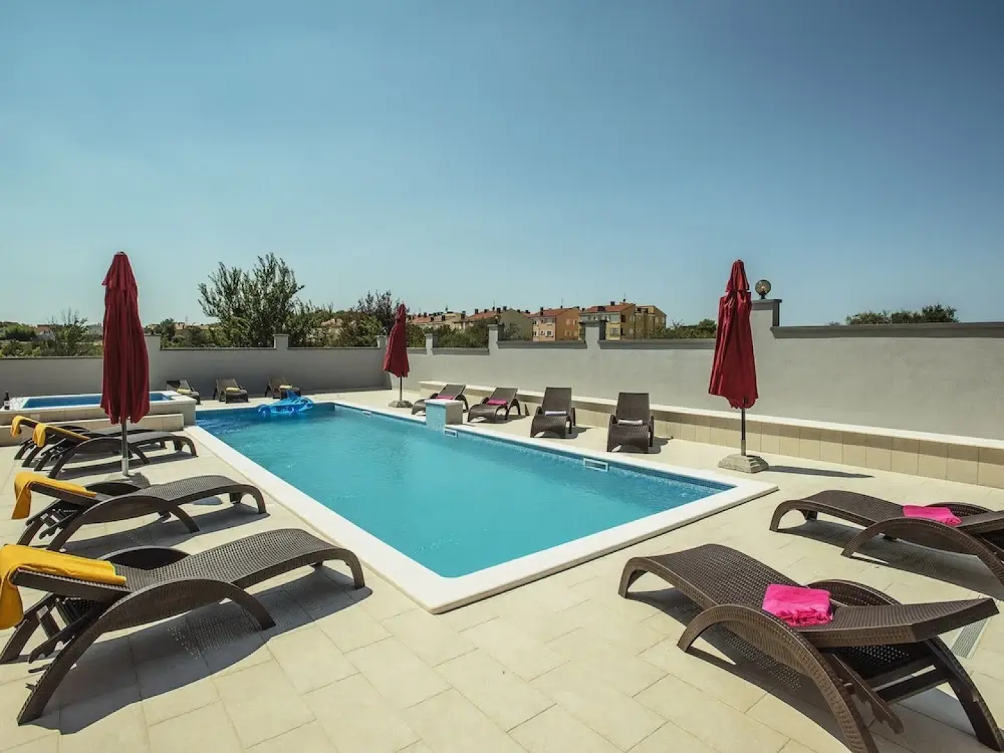 Villa in Pula With sea Beach