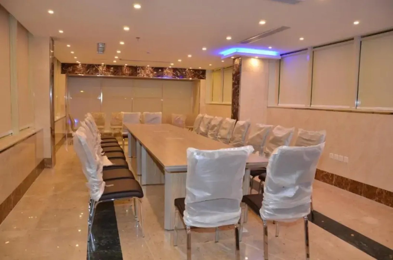 Golden Armada Hotel