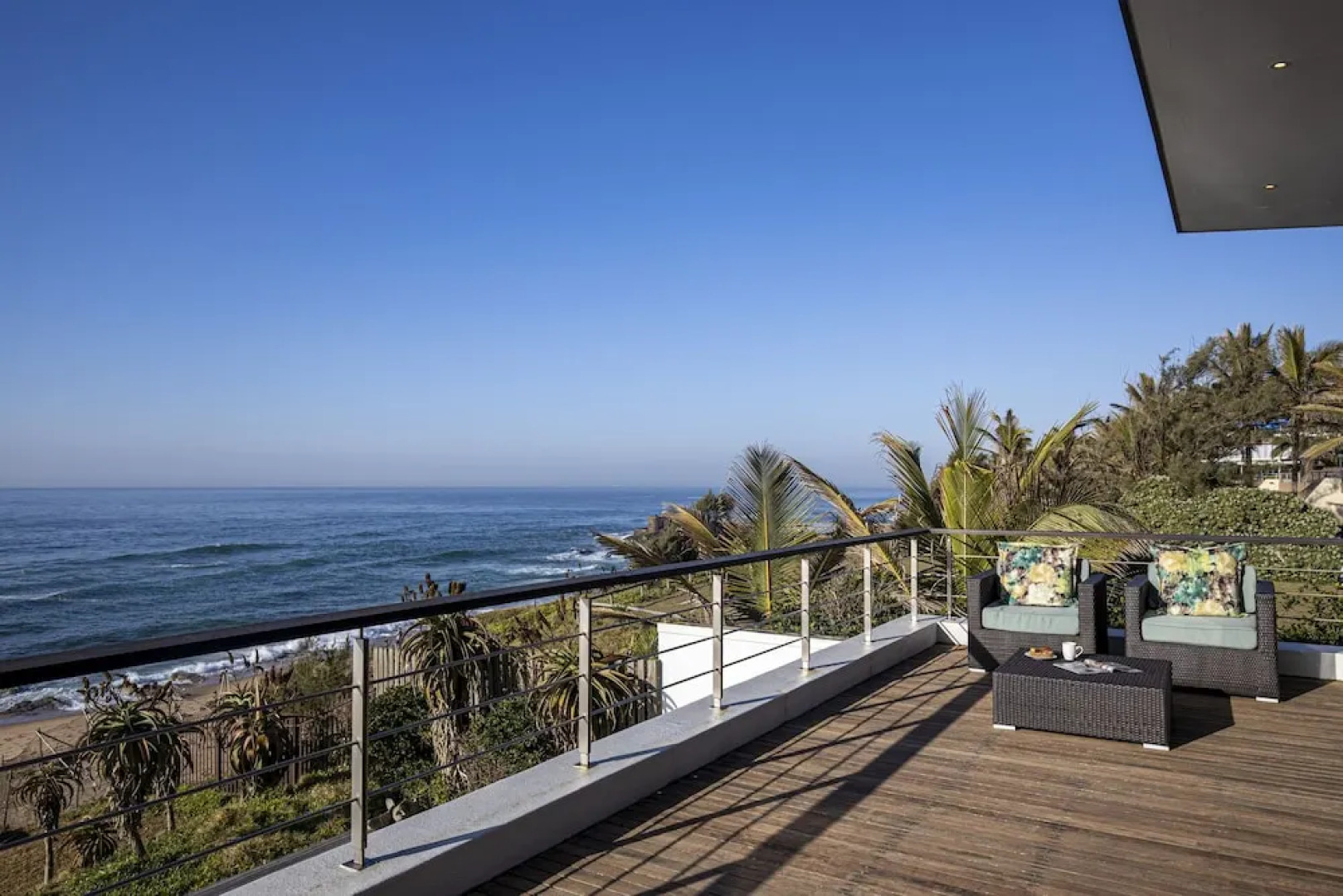 Dolphin Coast YOLO Spaces – Beach House Villa