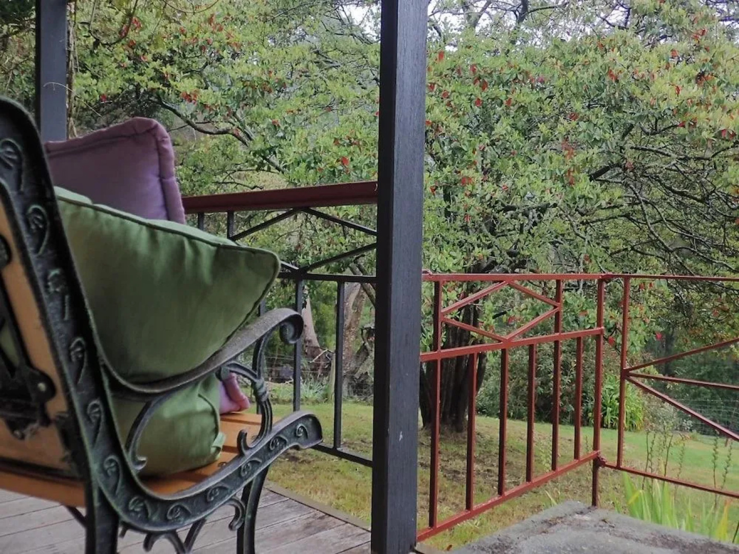 Glenbrook House and Cottage