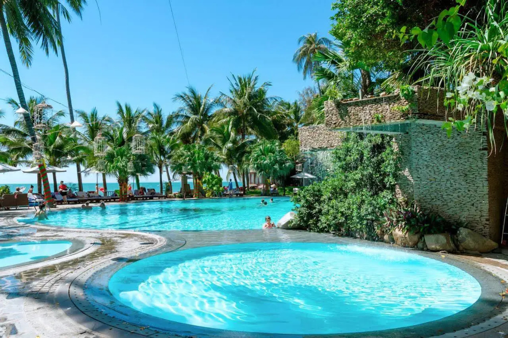 Hoang Ngoc Beach Resort