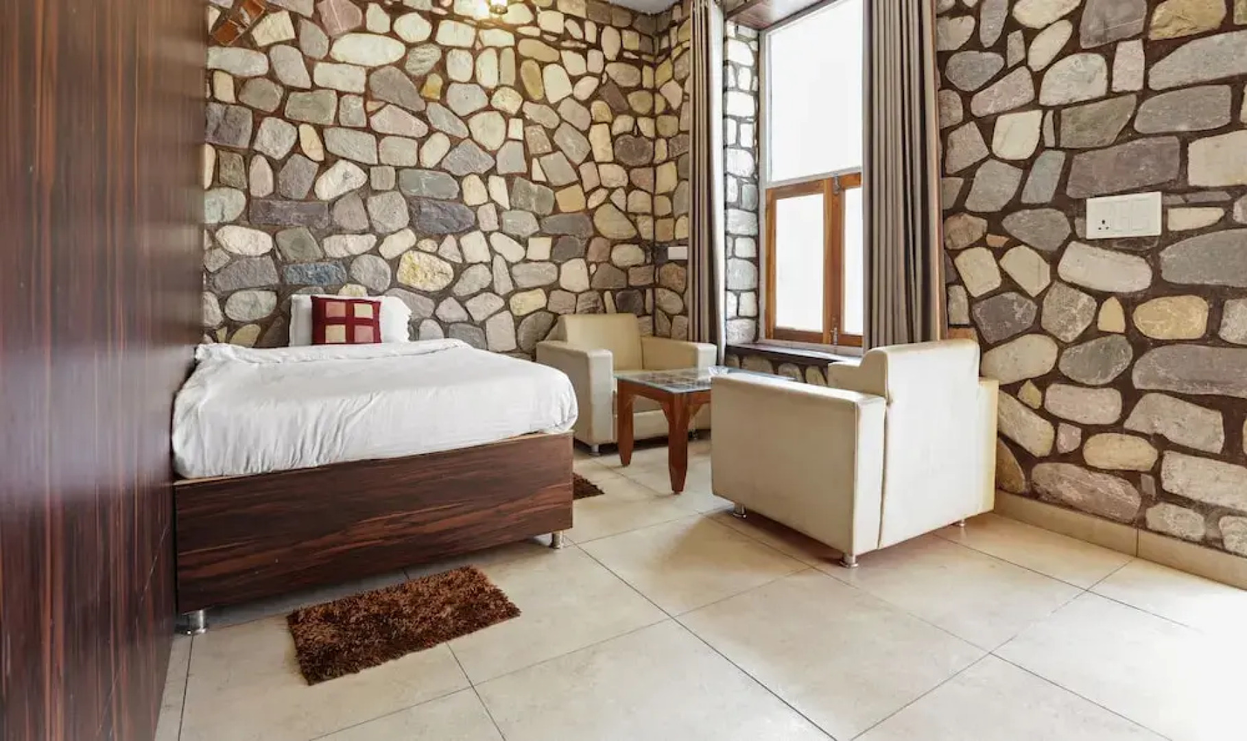 1B-Wild Heritage-101 N By bnbmehomes