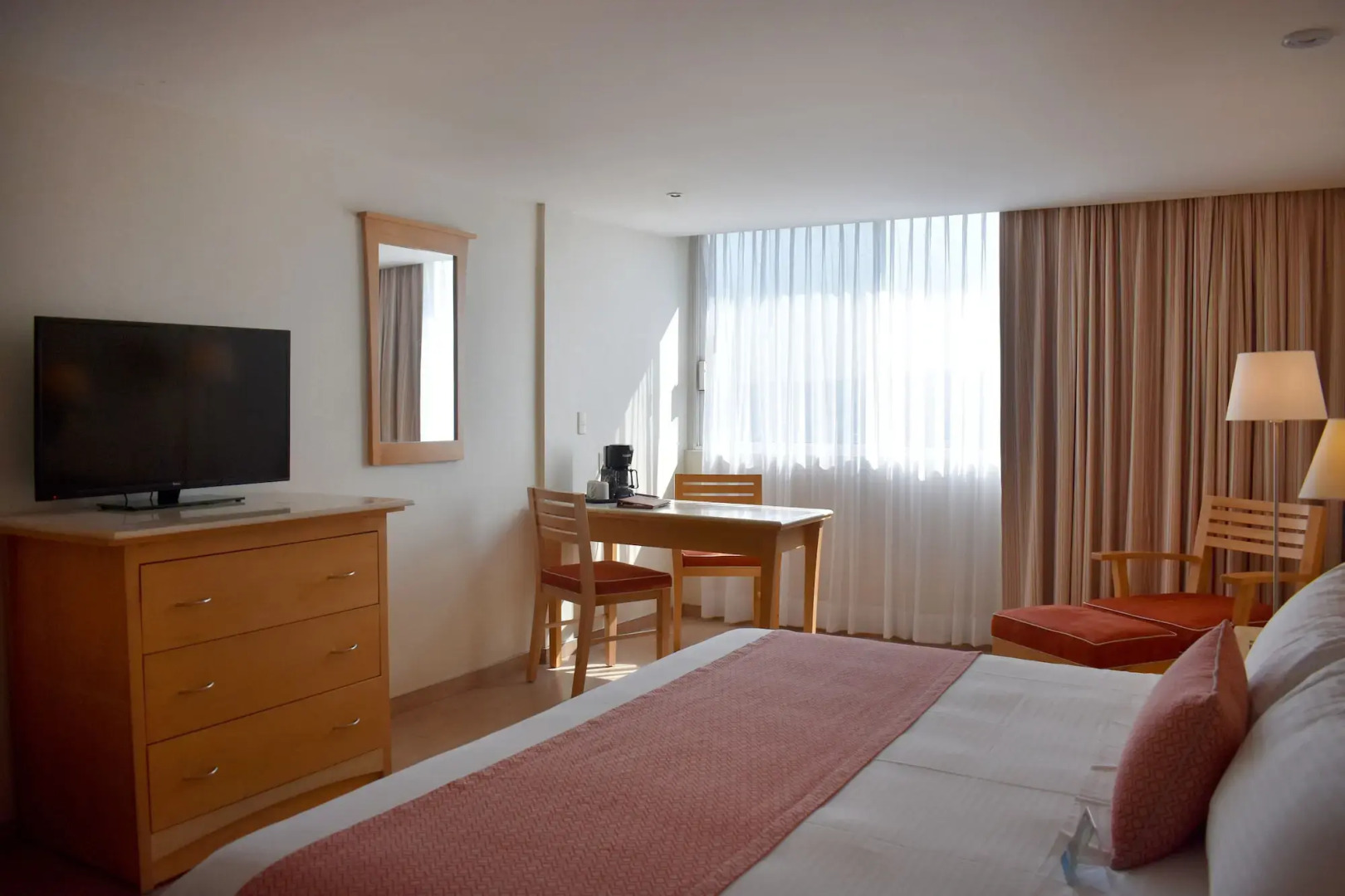 Hotel Palacio Azteca Tijuana, Trademark by Wyndham