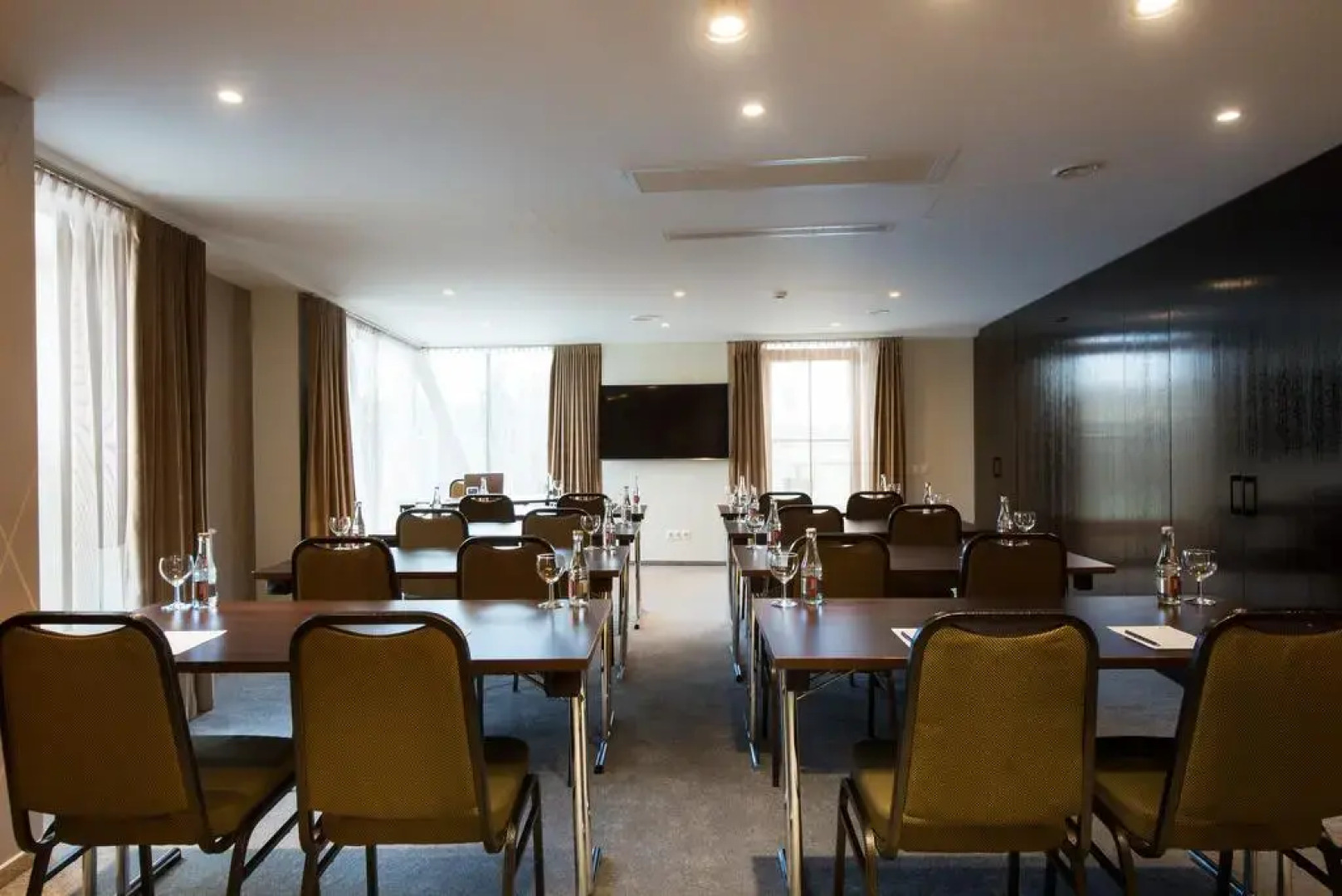 Отель Amberton Cathedral Square Вильнюс