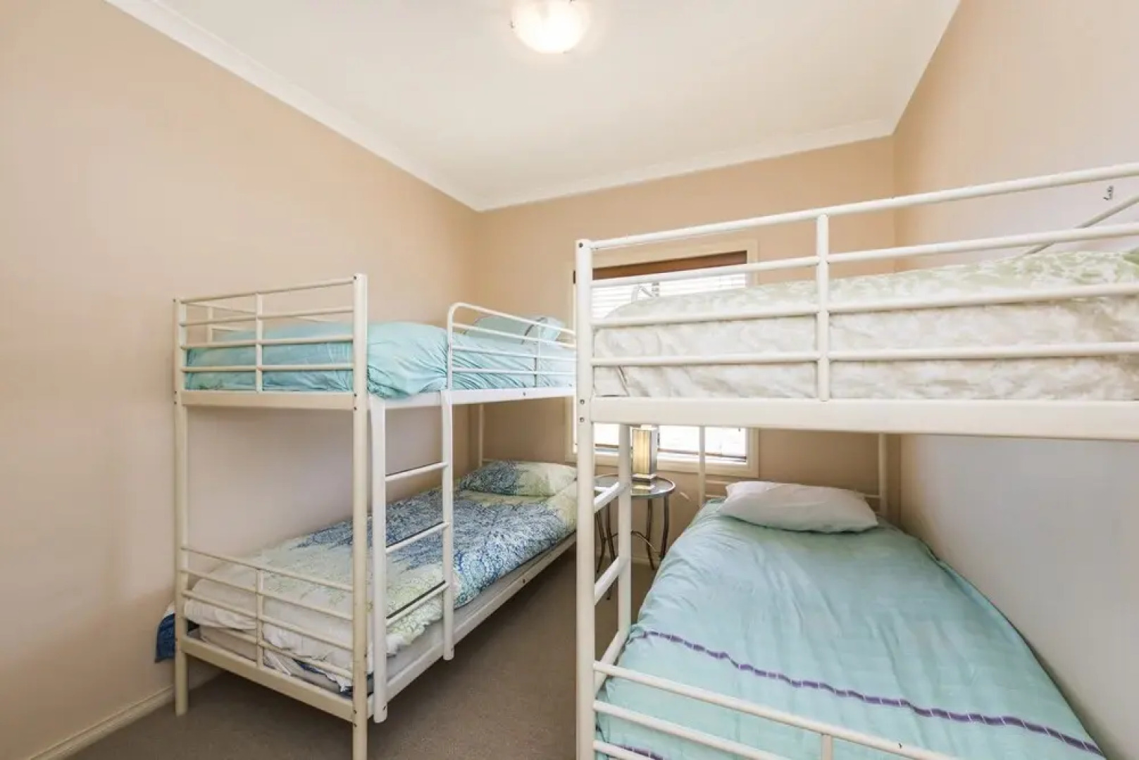 Sea Change - Spacious Family Holiday Accommodation Pet Friendly