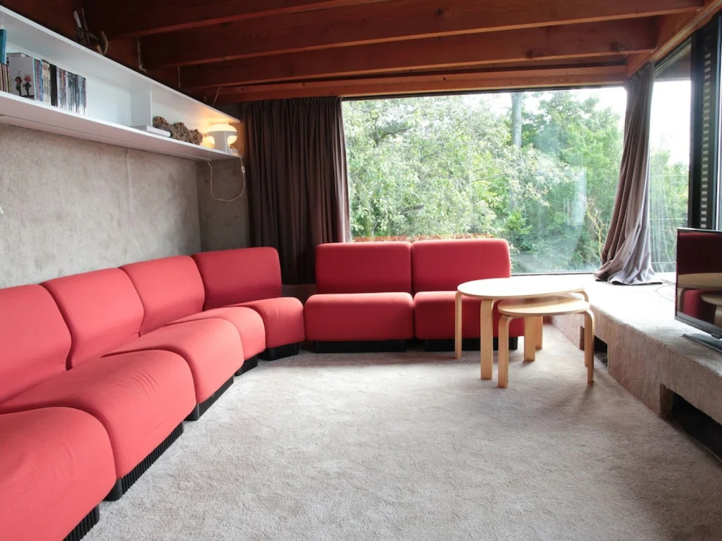 Wonderful Holiday Home With Large Garden, Within 100 Metres of the Veerse Lake