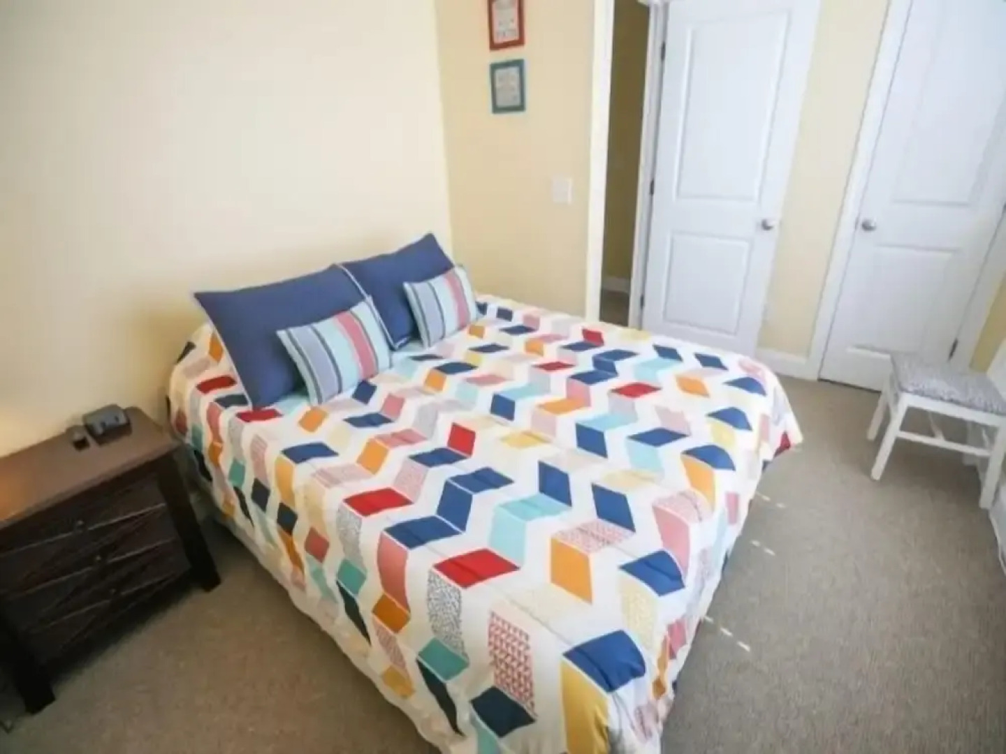 Sandy Bottoms - Relax, Unwind, And Enjoy All The Beach Has To Offer 3 Bedroom Home by Redawning