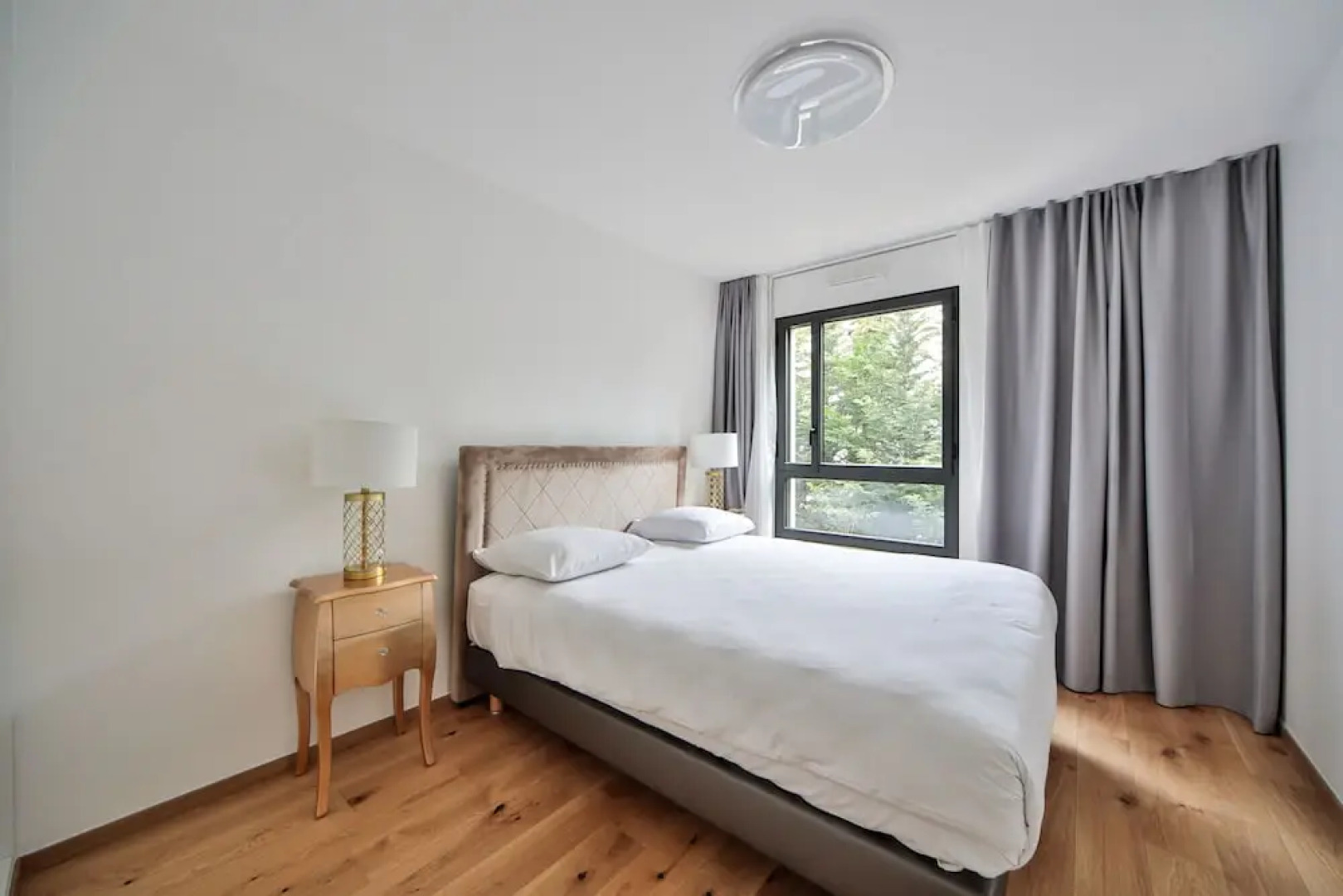 Blue Night International 69