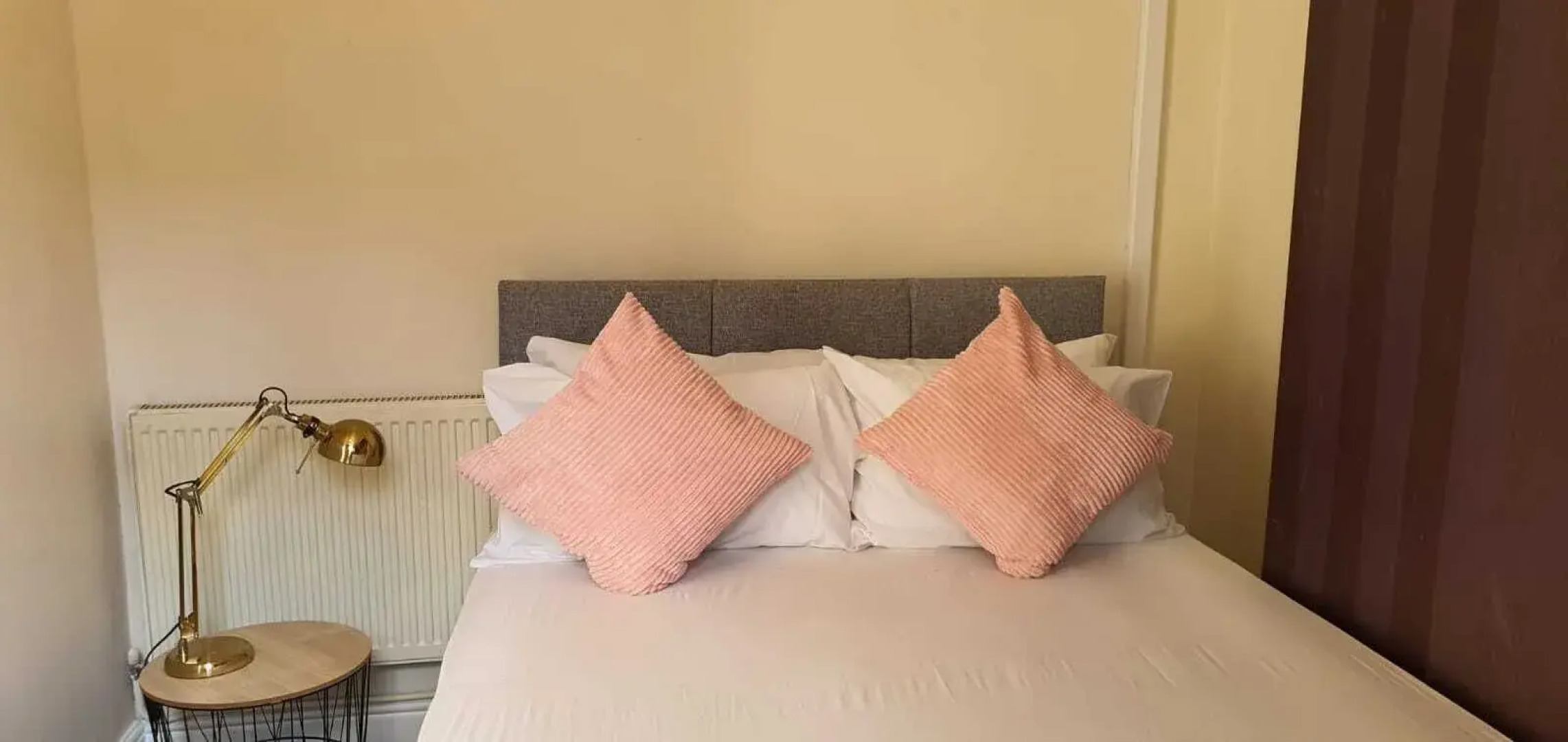 The Fenton Lodge by Paymán Club