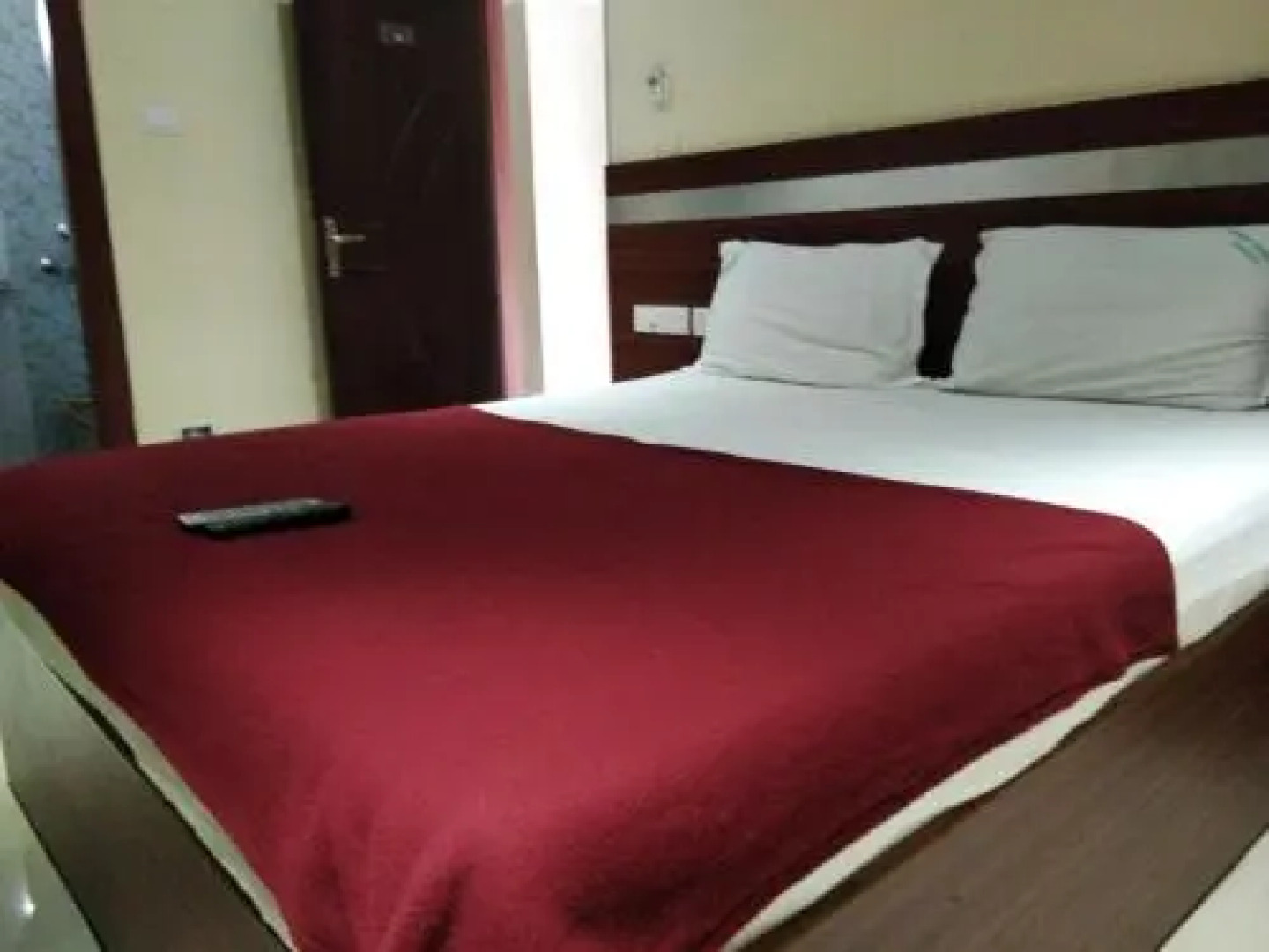 Hotel Adarsh Residency