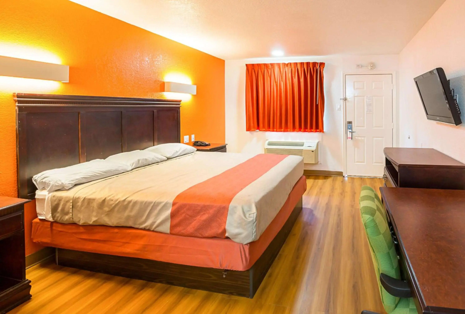 Motel 6 Red Oak, TX - Dallas