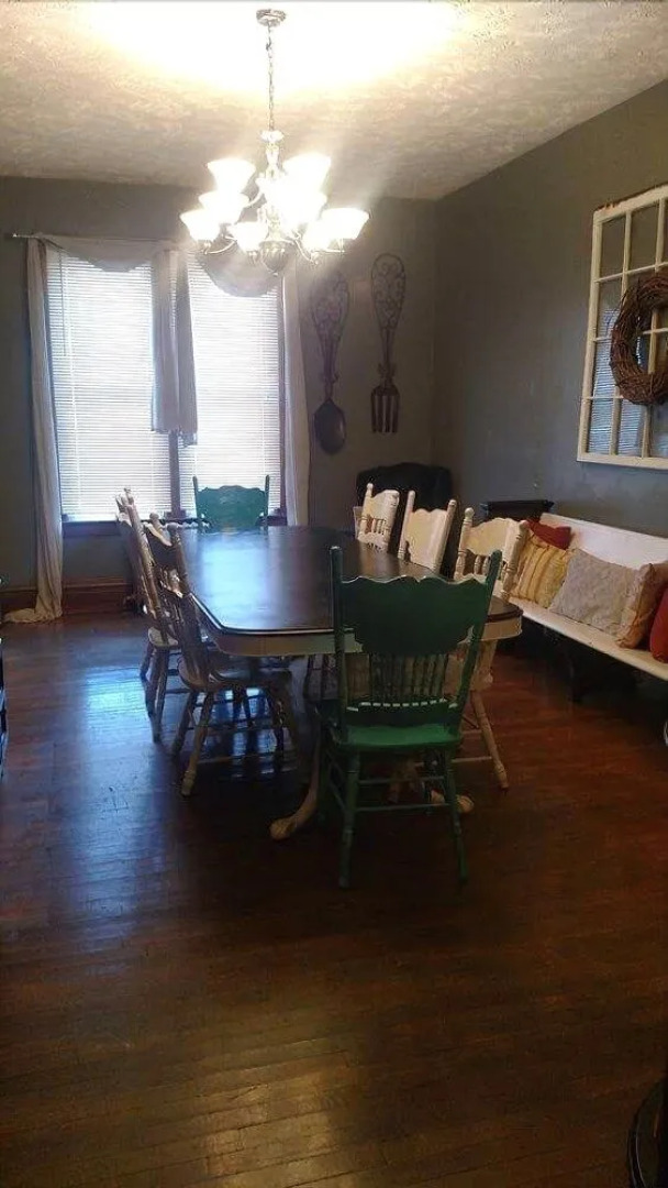 Hatfield McCoy House Inn