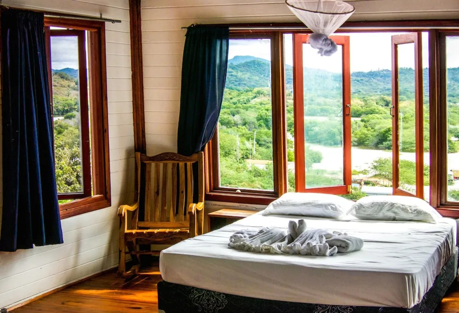 Magnific Rock - Surf Resort & Yoga Retreat Nicaragua - Hostel