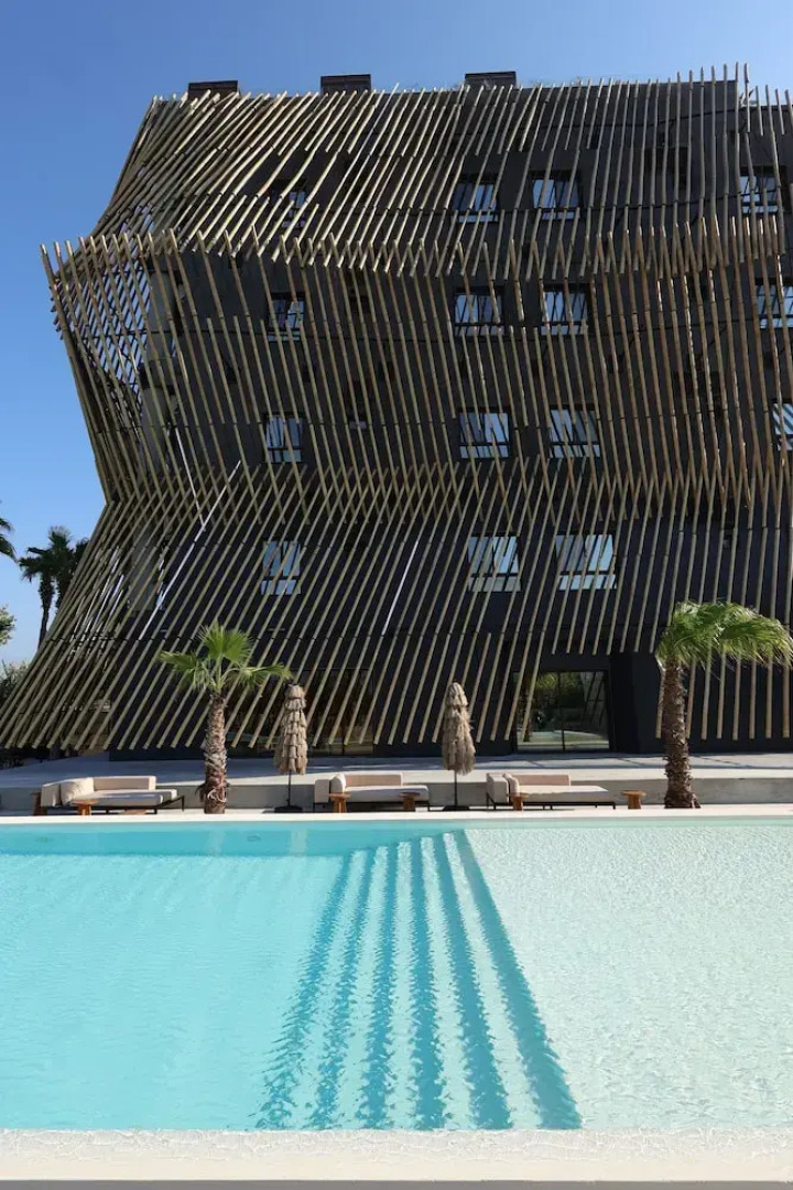 Bebatroun Beach Hotel