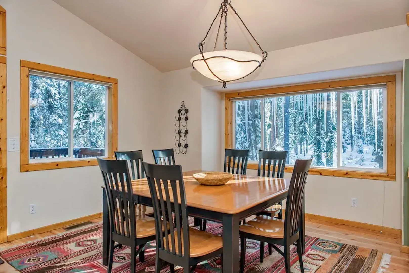 Sugar Pine Haus with Hot Tub by RedAwning