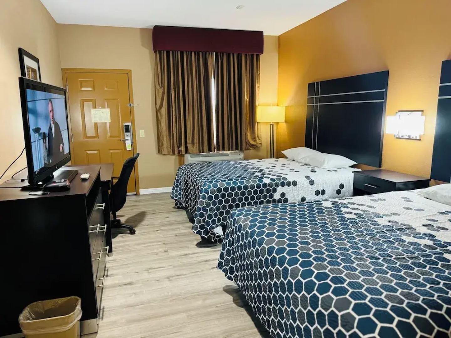 Executive Inn and Suites