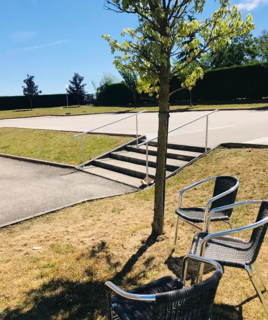 Comfort Hotel Dijon Sud - 21600 LONGVIC