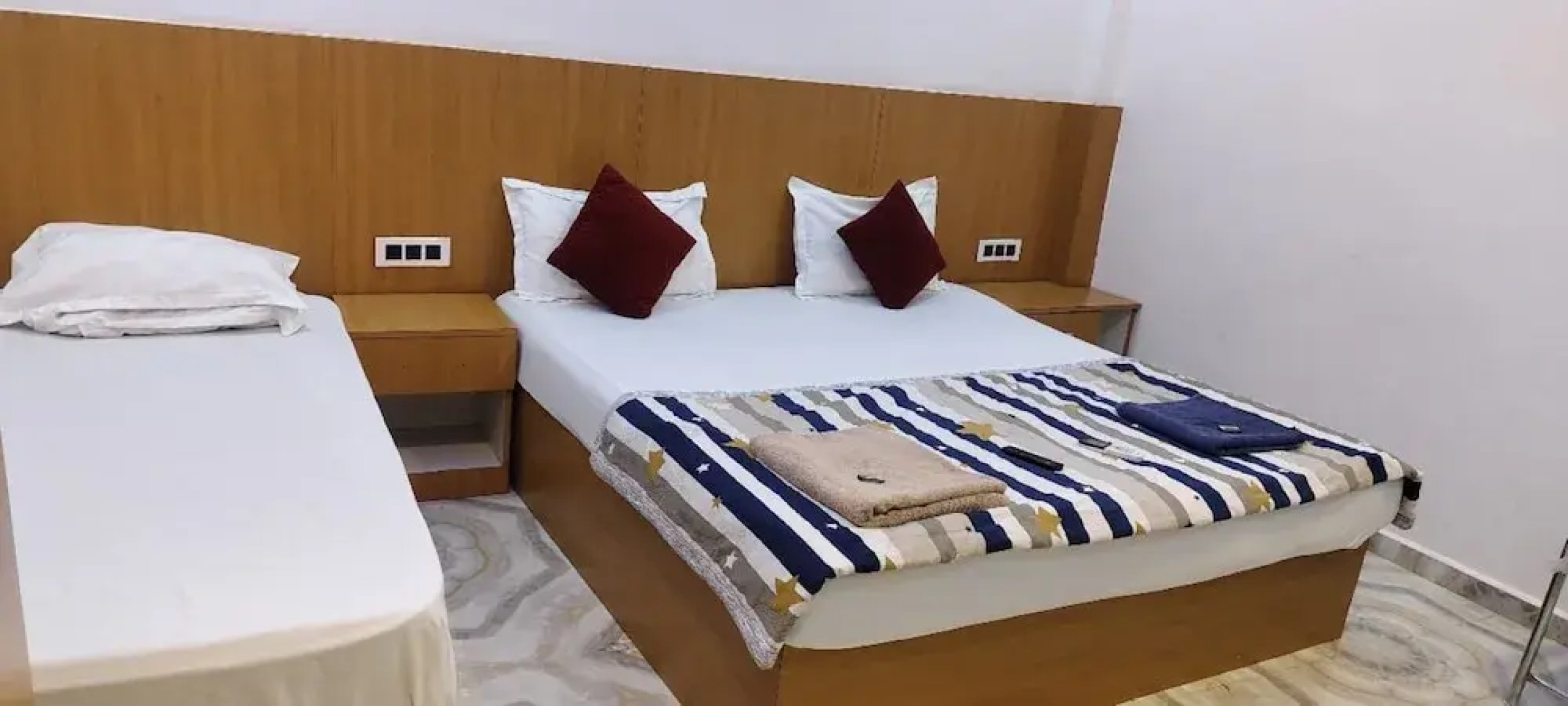 Goroomgo Mateshwari Palace Ayodhya