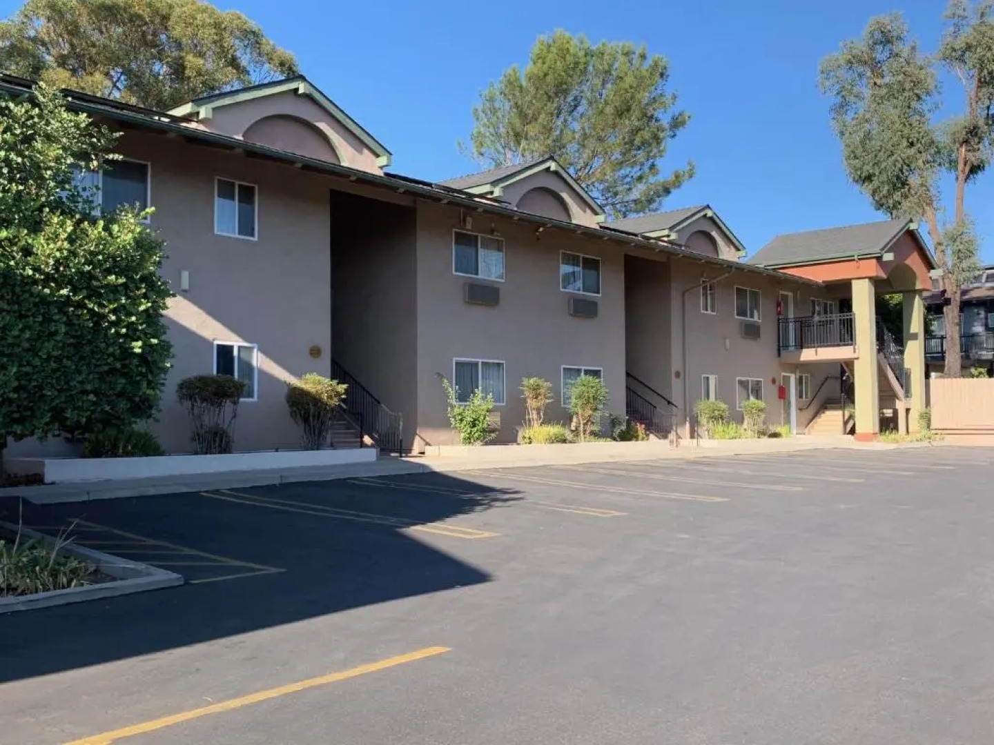 Olive Tree inn & Suites