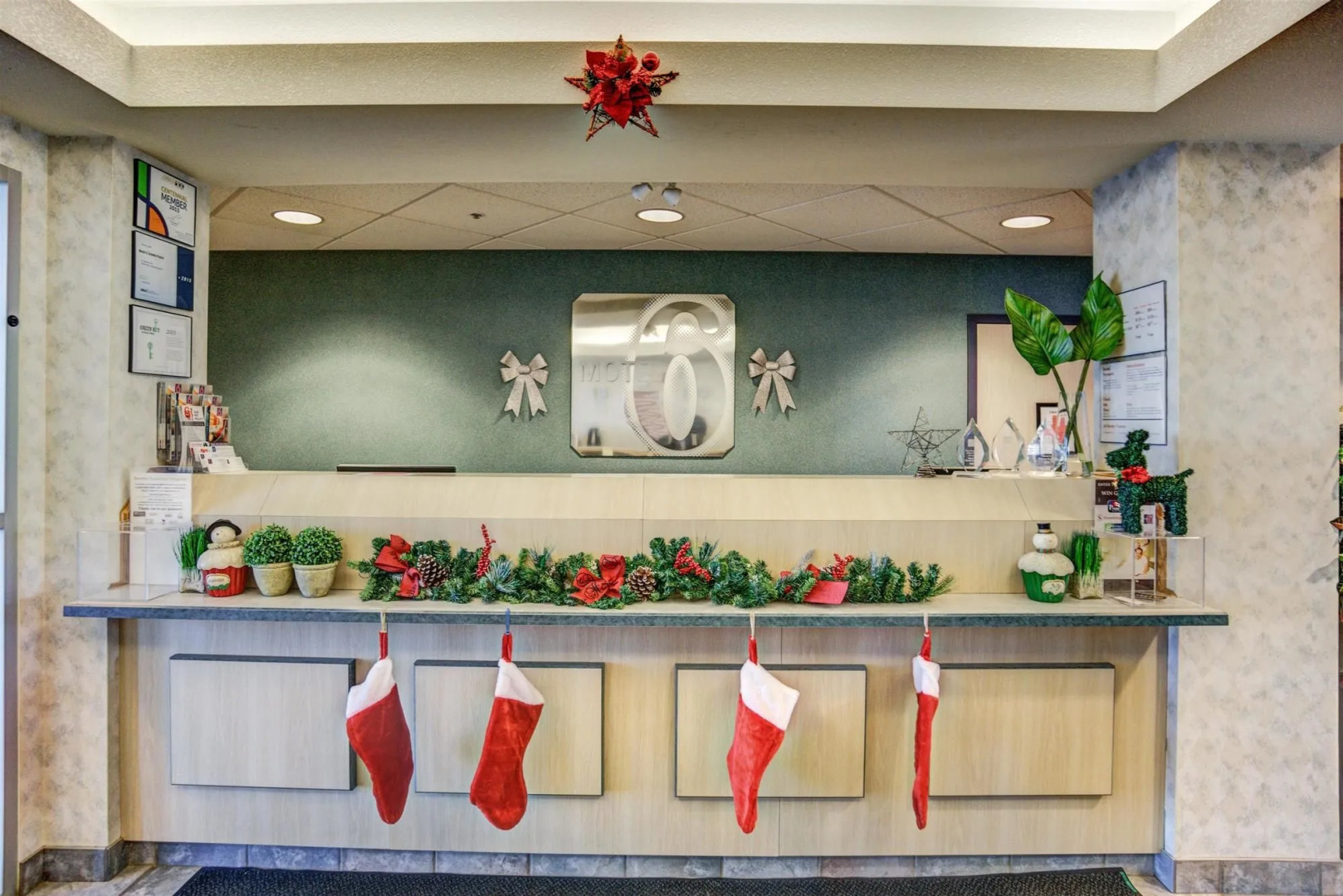 Motel 6 Grande Prairie, AB