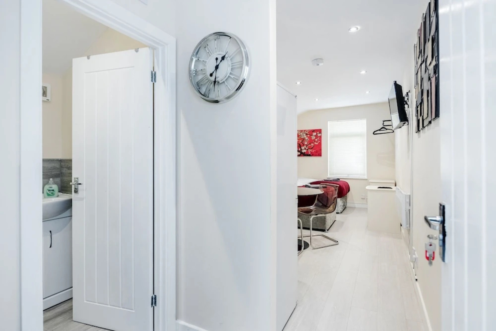 Bedford Hospital Studio Apartment - Victoria D