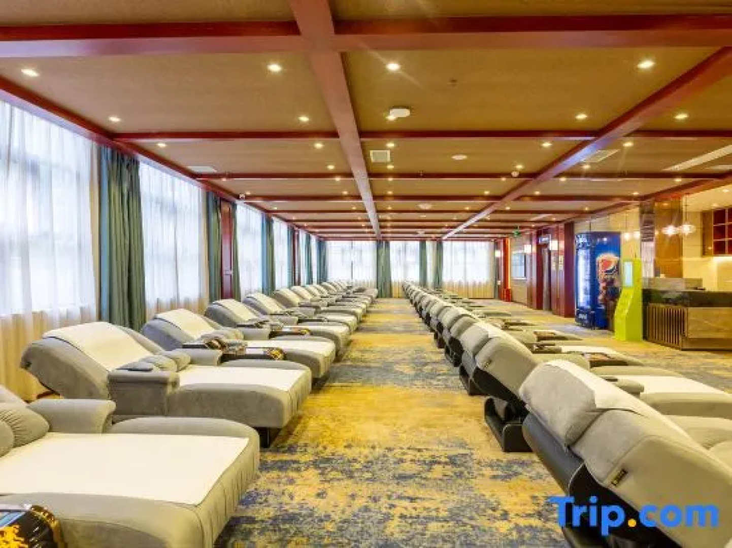 Yuma Bay Hot Spring Hotel