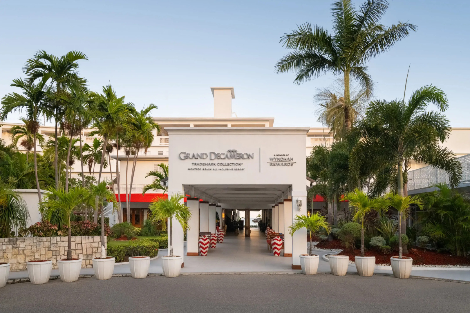 Grand Decameron Montego Beach, A Trademark All-Inclusive Resort