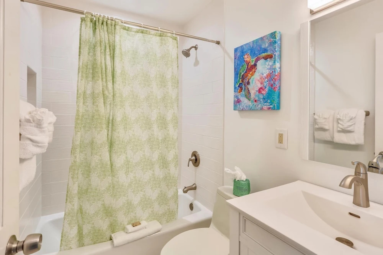 Sunset Villas 3 Million $ Views/2 Balconies/bbq/pool