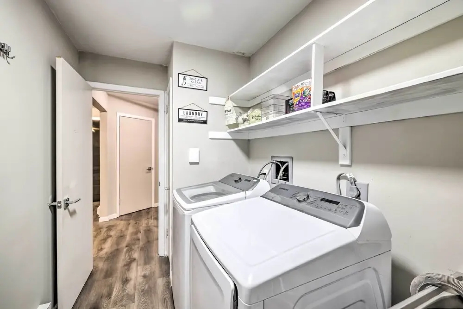 Hot Tub, Game Room & Fire Pit: Poconos Retreat