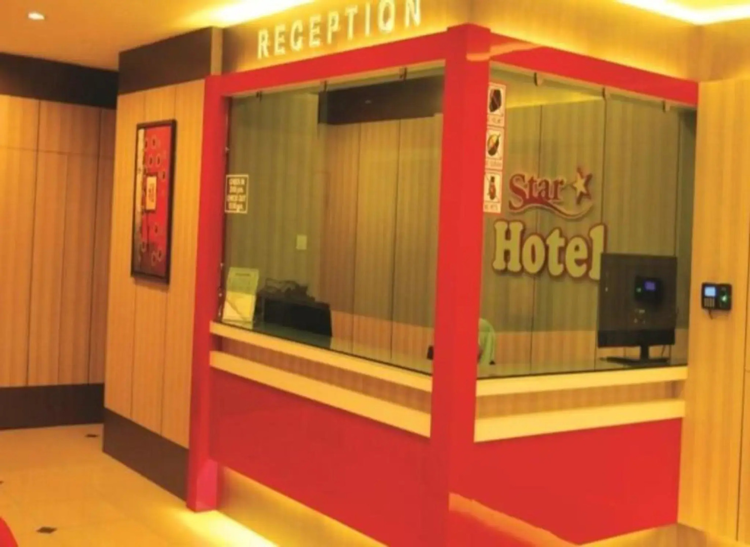 Aero Star Hotel