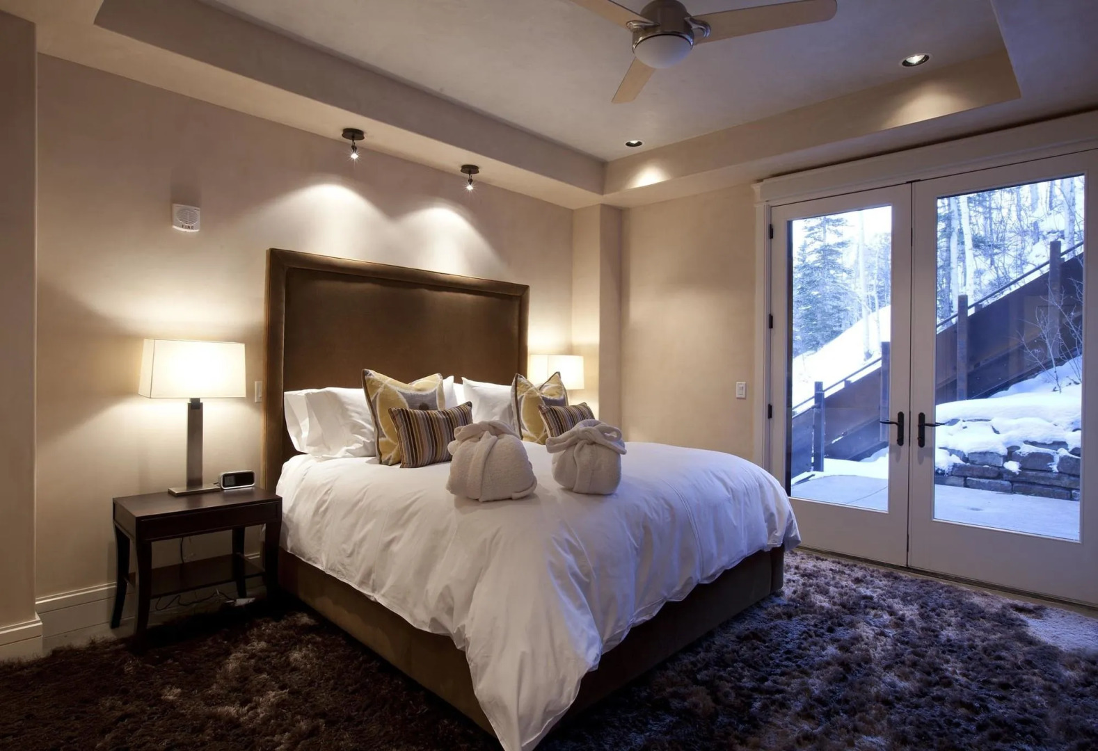 Element 52, Auberge Collection