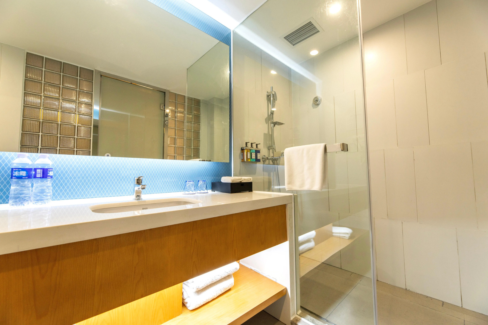 Holiday Inn Express Daocheng Yading