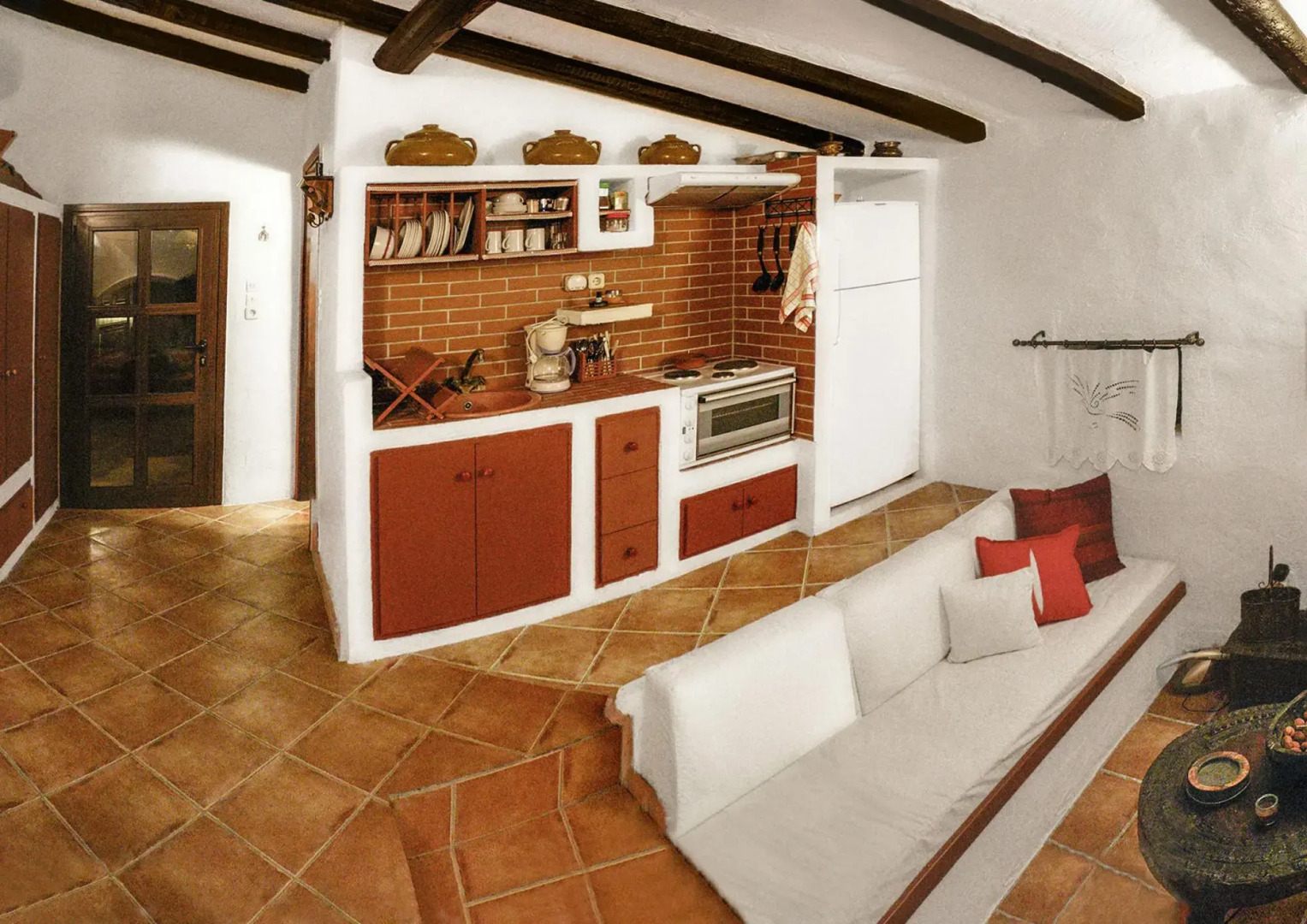 Ampelos Estate - The Studio